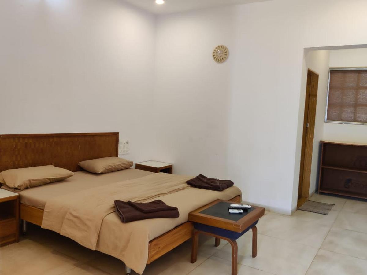 White House Beach Resort, Nagaon Exterior photo